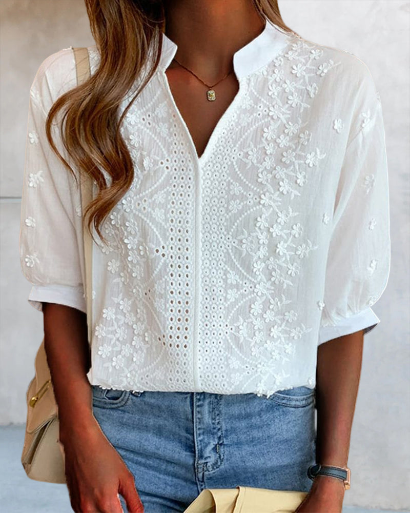 Élyne™ – Bluse mit V-Ausschnitt und Puffärmeln aus Spitze